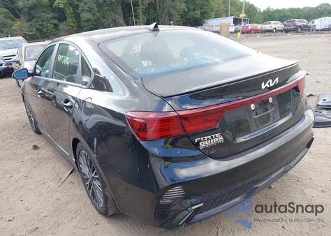 2023 Kia Forte Gt-Line z USA, uszkodzony, nr VIN 3KPF54AD0PE660237